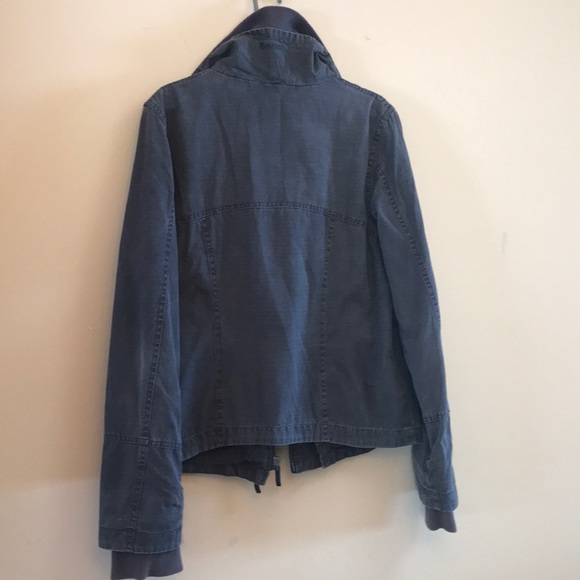 Bench Jacket - Picture 5 of 8